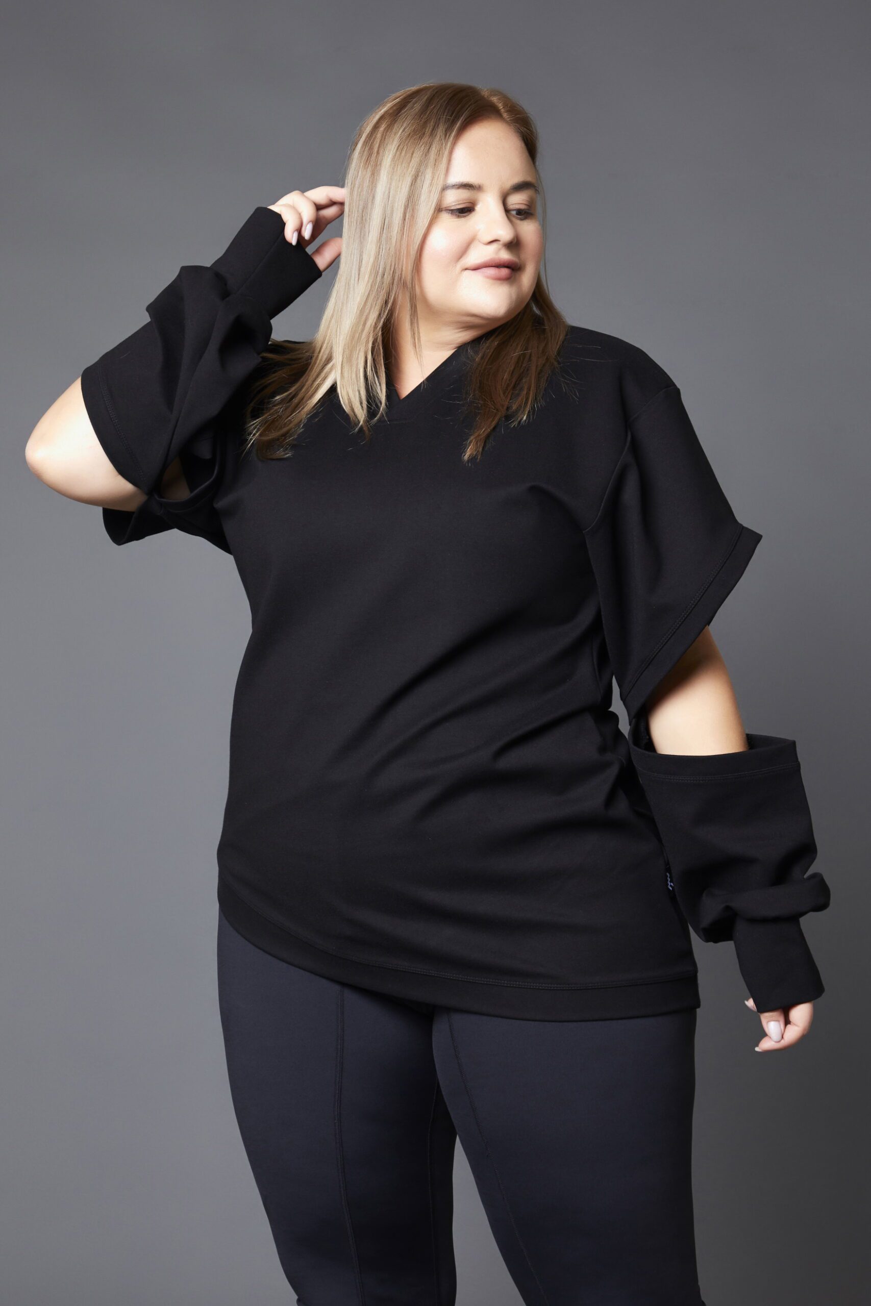Rubbing Elbows - Long Plus Size Top With Open Elbows